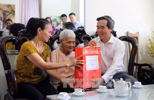 Tri ân người có công với cách mạng vùng Tây Bắc ảnh 2
