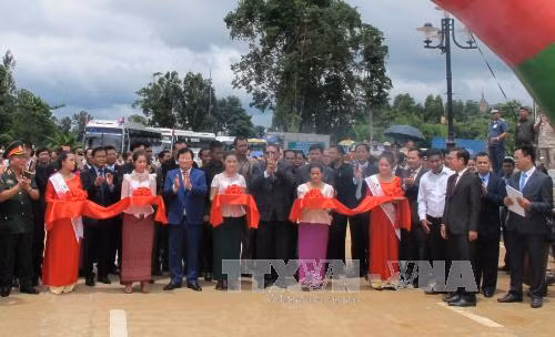 Thông xe vận tải đường bộ giữa Việt Nam và Vương quốc Campuchia ảnh 1