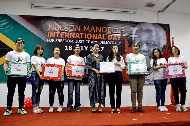 Nhiều hoạt động từ thiện xã hội nhân kỷ niệm Ngày Quốc tế Nelson Mandela 18/7 ảnh 3