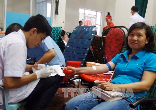 Ngày hội hiến máu 'Giọt hồng chung sức vì biển đảo thân yêu' ảnh 2