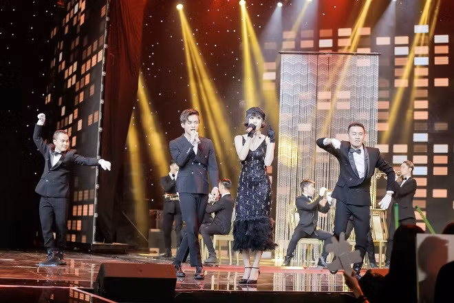Giữa scandal vừa yêu đã chia tay Hiền Hồ, Soobin Hoàng Sơn cá tính dự họp báo The Voice Kids ảnh 1