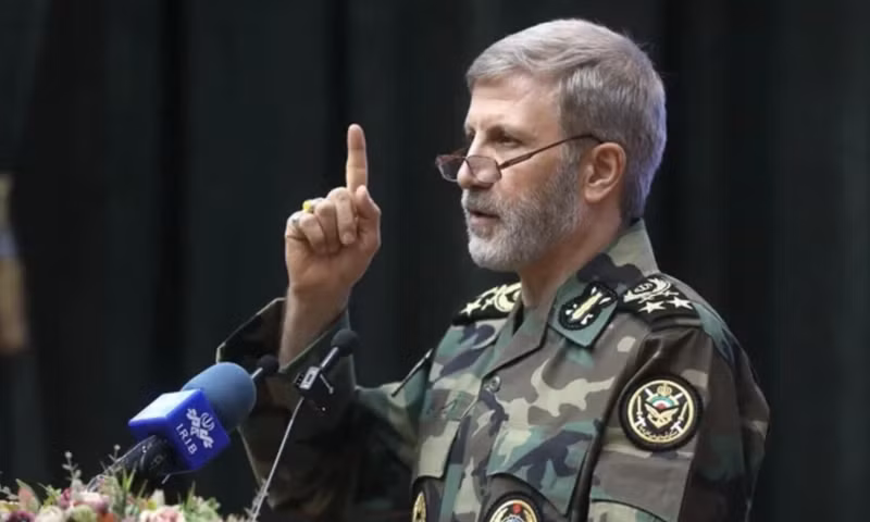 Tướng Iran tuyên bố đất nước 'đứng vững', Mỹ sớm bị loại khỏi Trung Đông