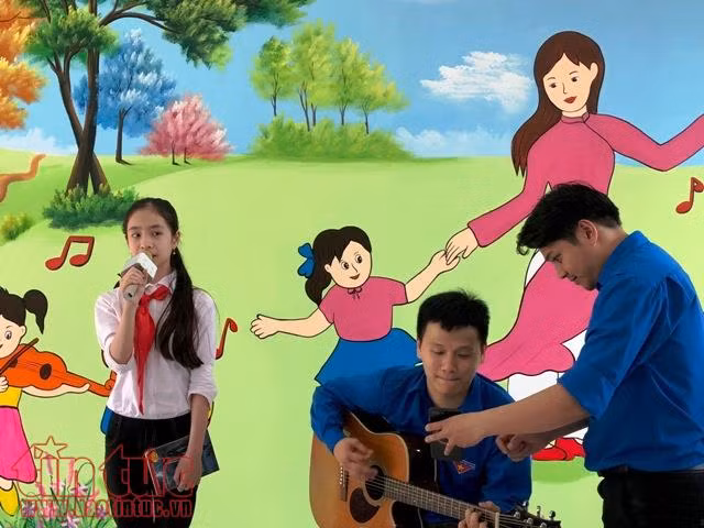 Tủ sách Đinh Hữu Dư: Nước mắt và những nụ cười ảnh 6