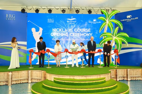 BRG Đà Nẵng Golf Resort có sân gôn phong cách bờ kè (bulkhead style) đầu tiên tại Châu Á ảnh 1