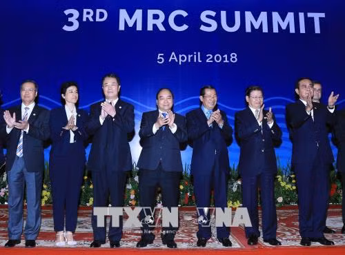 Thủ tướng kết thúc chuyến tham dự Hội nghị cấp cao Ủy hội Sông Mekong quốc tế lần thứ 3 ảnh 2