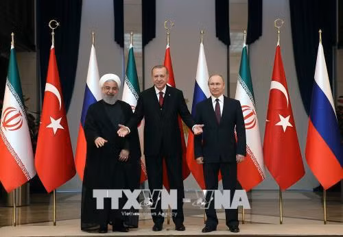 Tiêu điểm trong ngày: Cuộc gặp định hình tương lai Syria ảnh 1