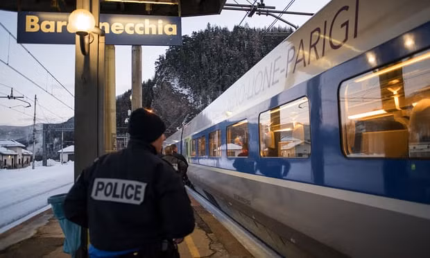 Italy triệu đại sứ Pháp vì vụ nhân viên hải quan vượt qua biên giới ảnh 1