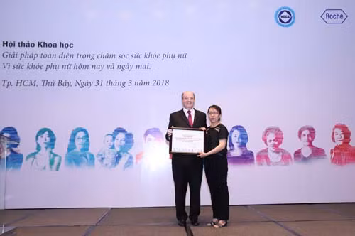 Roche Diagnostics Việt Nam cam kết đồng hành cùng phụ nữ ảnh 1