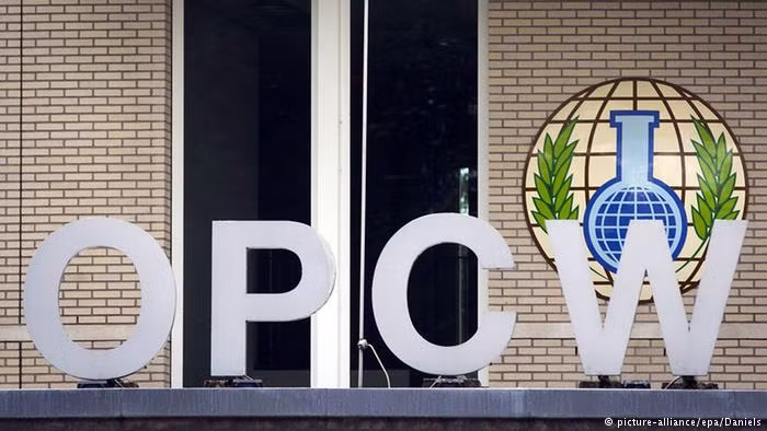 Bí ẩn nguồn gốc chất hạ độc điệp viên Skripal ảnh 2
