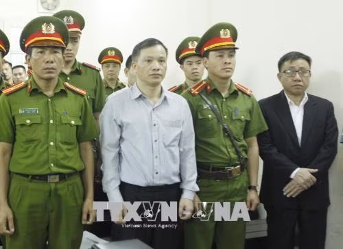 Không dính bẫy 'diễn biến hòa bình' ảnh 1