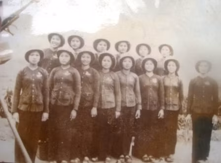 Đội nữ dân quân Hoa Lộc năm xưa ảnh 1