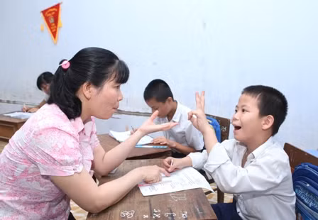 Ủng hộ vụ kiện đòi công lý của nạn nhân da cam tại Pháp ảnh 1