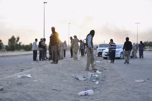 Hình ảnh phiến quân Iraq ở 3 'điểm nóng' ảnh 1