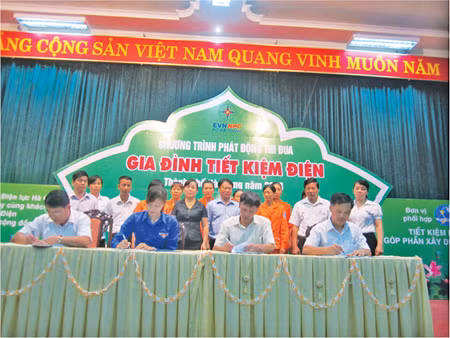 Điện khí hóa nông thôn ở Hà Giang ảnh 1