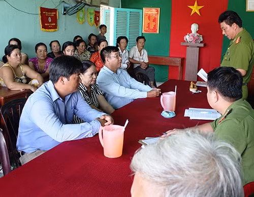 Bồi thường gần 900 triệu đồng cho 2 công dân bị oan sai ảnh 1