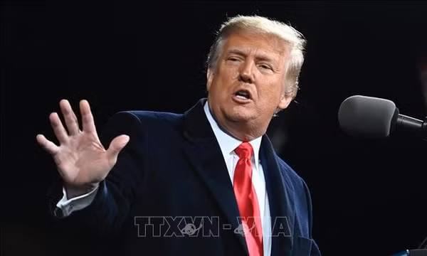 Cựu Tổng thống Donald Trump phát biểu tại một sự kiện ở Valdosta, bang Georgia, Mỹ. Ảnh: AFP/TTXVN
