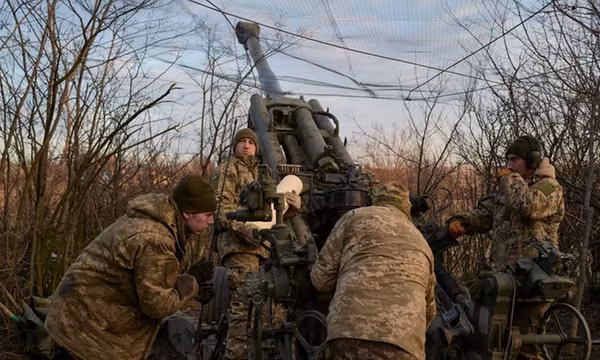 Tư lệnh Lục quân Ukraine tiết lộ lý do Kiev kìm chân các lực lượng Nga ở 'chảo lửa' Bakhmut