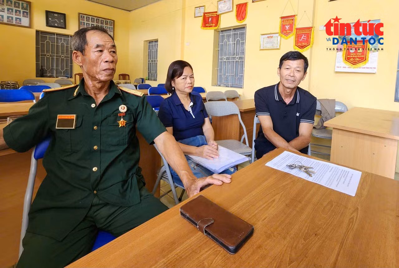 baotintuc_tr_lang1.jpg