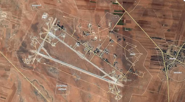 Video tên lửa Tomahawk lao vùn vụt nhắm đến lãnh thổ Syria ảnh 4