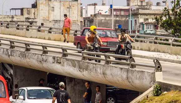 Đoàn phim “Fast & Furious 8” đại náo Cuba ảnh 5
