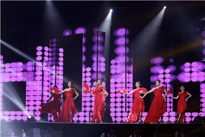 Thần tượng Bolero vòng bán kết: Mai Hường nhảy chuyên nghiệp, quyến rũ như một vũ công ảnh 4