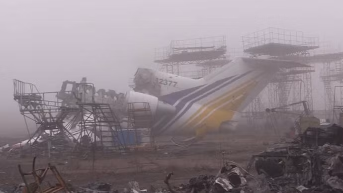 U ám nghĩa địa máy bay tại Donetsk ảnh 2