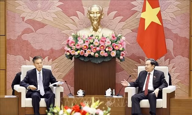 Chủ tịch Quốc hội Trần Thanh Mẫn tiếp Chủ nhiệm Ủy ban Tài chính Trung Quốc