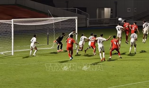 HLV Đinh Hồng Vinh đánh giá cao tinh thần thi đấu của U23 Việt Nam