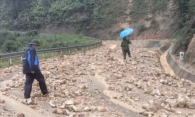 Mưa lớn ảnh hưởng nghiêm trọng đến hệ thống giao thông tỉnh Lào Cai