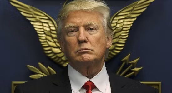 Tỷ lệ ủng hộ của dân Mỹ với tân Tổng thống Donald Trump giảm xuống 40% ảnh 1