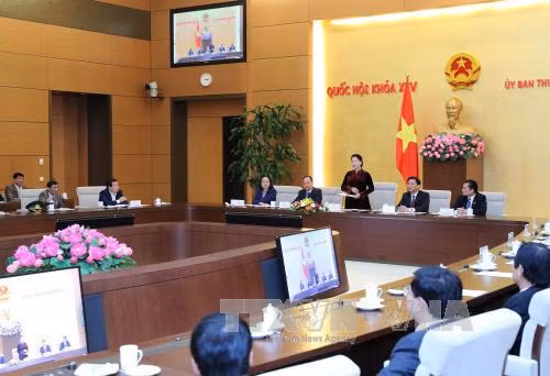 Chủ tịch Quốc hội gặp mặt Đoàn đại biểu công dân gương mẫu, tập thể kiểu mẫu ảnh 1