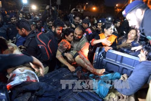 Taliban vừa đánh bom tại Pakistan, vừa bắt cóc ở Afghanistan ảnh 1