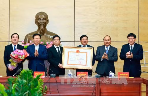 Thủ tướng: Nghệ An phải cùng Hà Tĩnh và Thanh Hóa tạo thành cực tăng trưởng mới ảnh 1