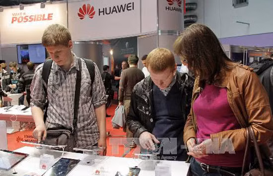 Mải cạnh tranh, Samsung và Apple bị Huawei bám đuổi quyết liệt ảnh 1