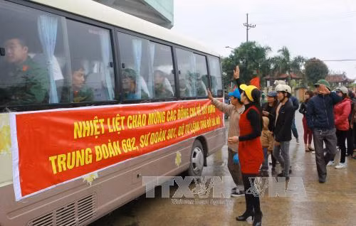 Thanh niên Quân khu I nô nức nhập ngũ ảnh 1