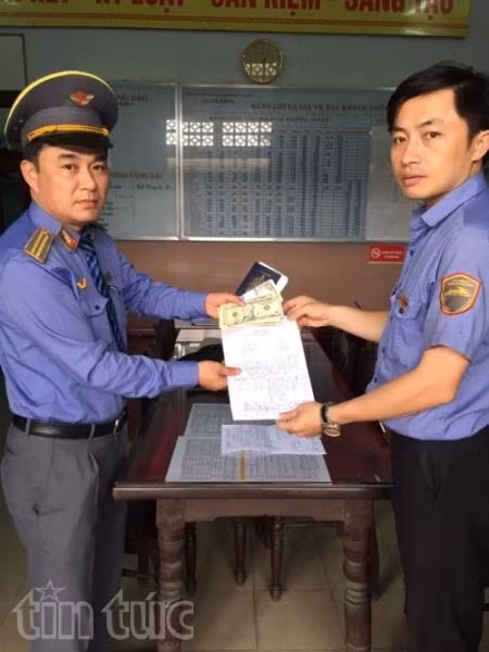 Nét đẹp trong văn hóa ứng xử của tiếp viên đường sắt ảnh 2