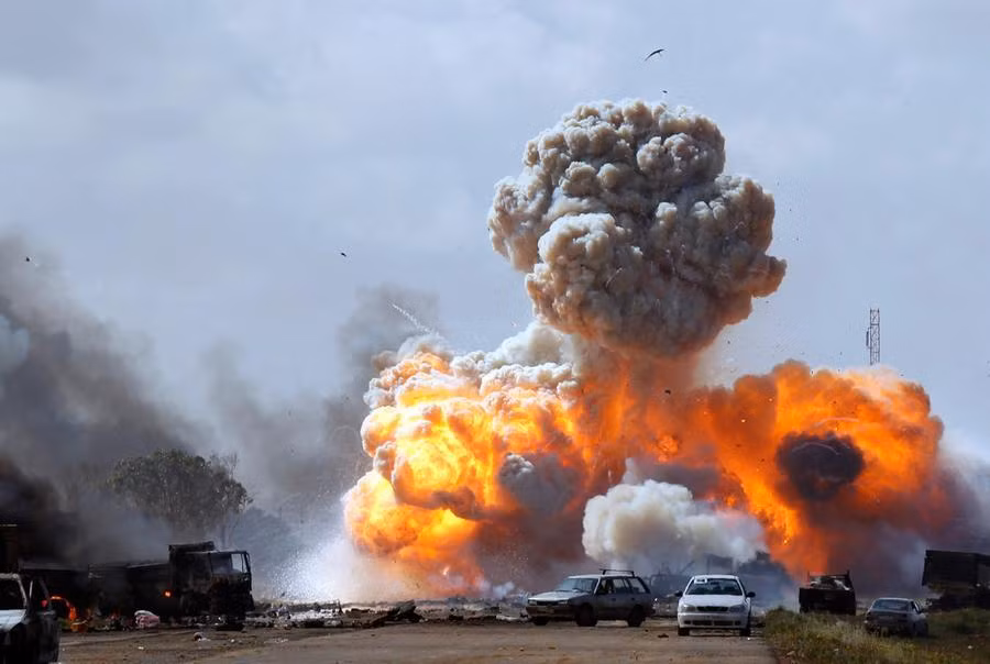 Quân đội Libya không kích tiêu diệt hàng chục phiến quân Hồi giáo ảnh 1
