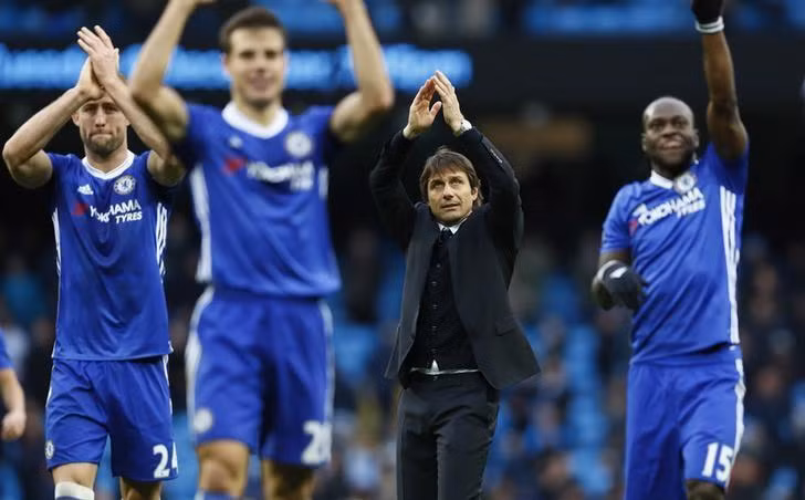 Chelsea nắm lợi thế trong cuộc đua vô địch ảnh 1