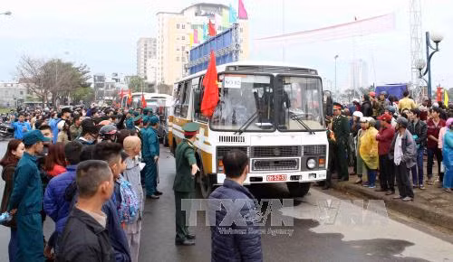 Trang nghiêm lễ giao nhận quân ở Quân khu 5 ảnh 7