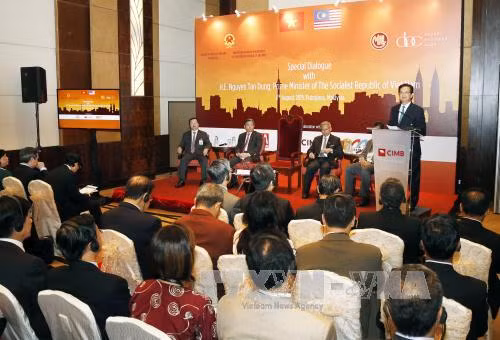 Thủ tướng đối thoại với Câu lạc bộ Doanh nhân ASEAN ảnh 2