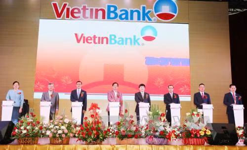 Khai trương ngân hàng thứ 4 của Việt Nam tại Lào ảnh 1