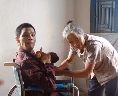 Xoa dịu nỗi đau da cam từ việc làm thiết thực ảnh 1
