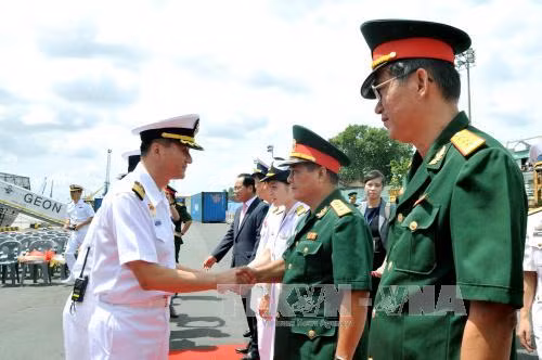 Tàu hải quân Hàn Quốc thăm TPHCM ảnh 2