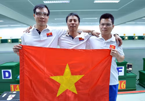  Bắn súng Việt Nam giành HCV 'nghẹt thở' ảnh 1