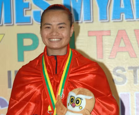 'Cô gái vàng' của làng Pencak Silat Việt Nam ảnh 1