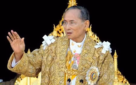 Thái Lan bỏ tù một công dân phạm tội khi quân ảnh 1