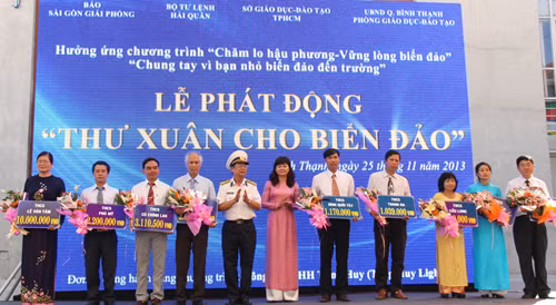 Những bức thư ấm lòng người lính biển ảnh 1