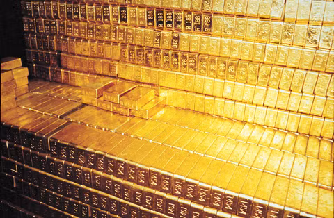 Giá vàng giảm, dầu tăng sau quyết định rút bớt QE3 của FED ảnh 1
