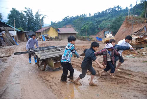 Hơn 8.500 học sinh phải nghỉ học vì rét đậm ảnh 8