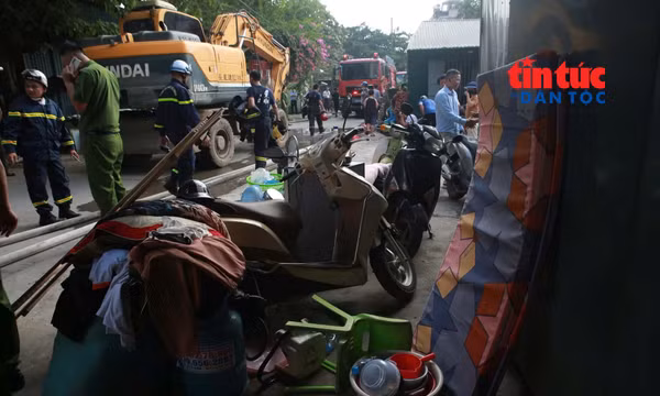 Vụ cháy xóm trọ ở Đại Mỗ: ‘Đừng để mất bò mới lo làm chuồng’